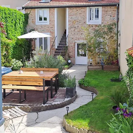 F1 Proche Des Thermes アパート