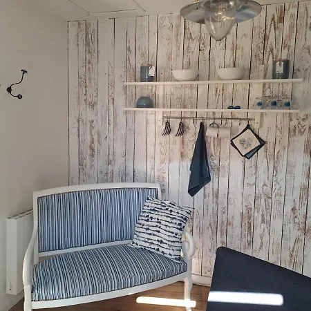 F1 Proche Des Thermes 아파트 *